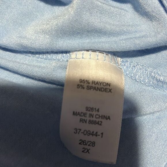 Twisted shoulder tee - Picture 5 of 5